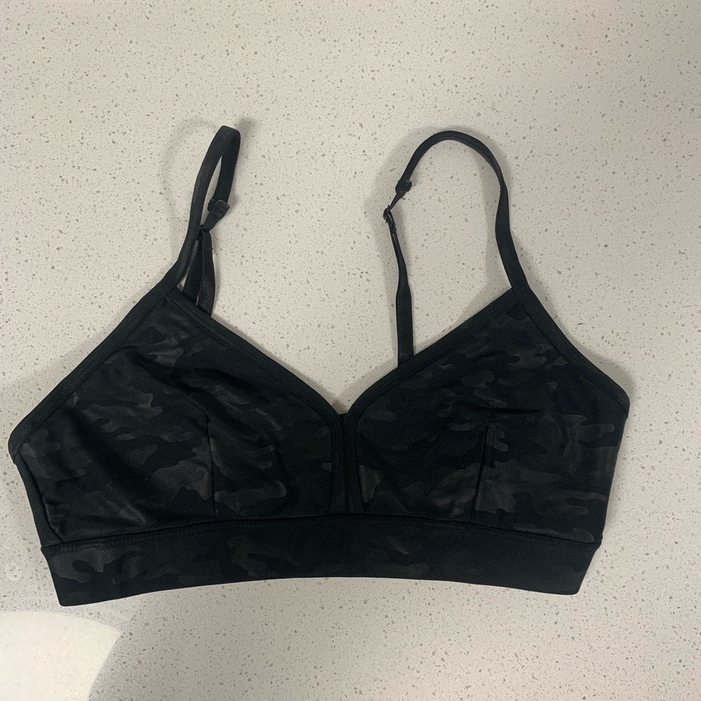 Black camo sports bra